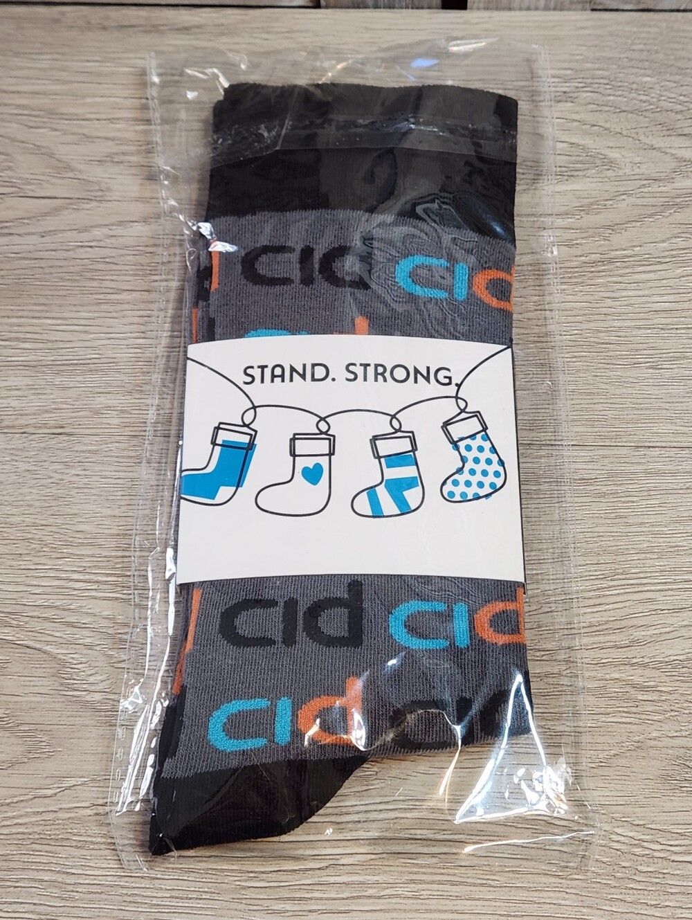 🖤 CID grey socks with orange blue black cid letters mens